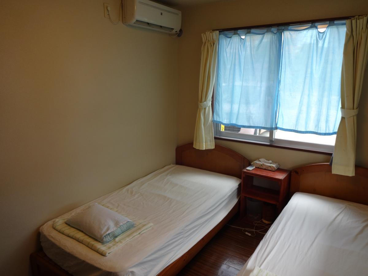 Guesthouse Hanahana Miyakojima  Экстерьер фото